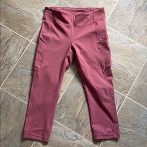 Mauve Cropped Lululemon leggings with side pockets